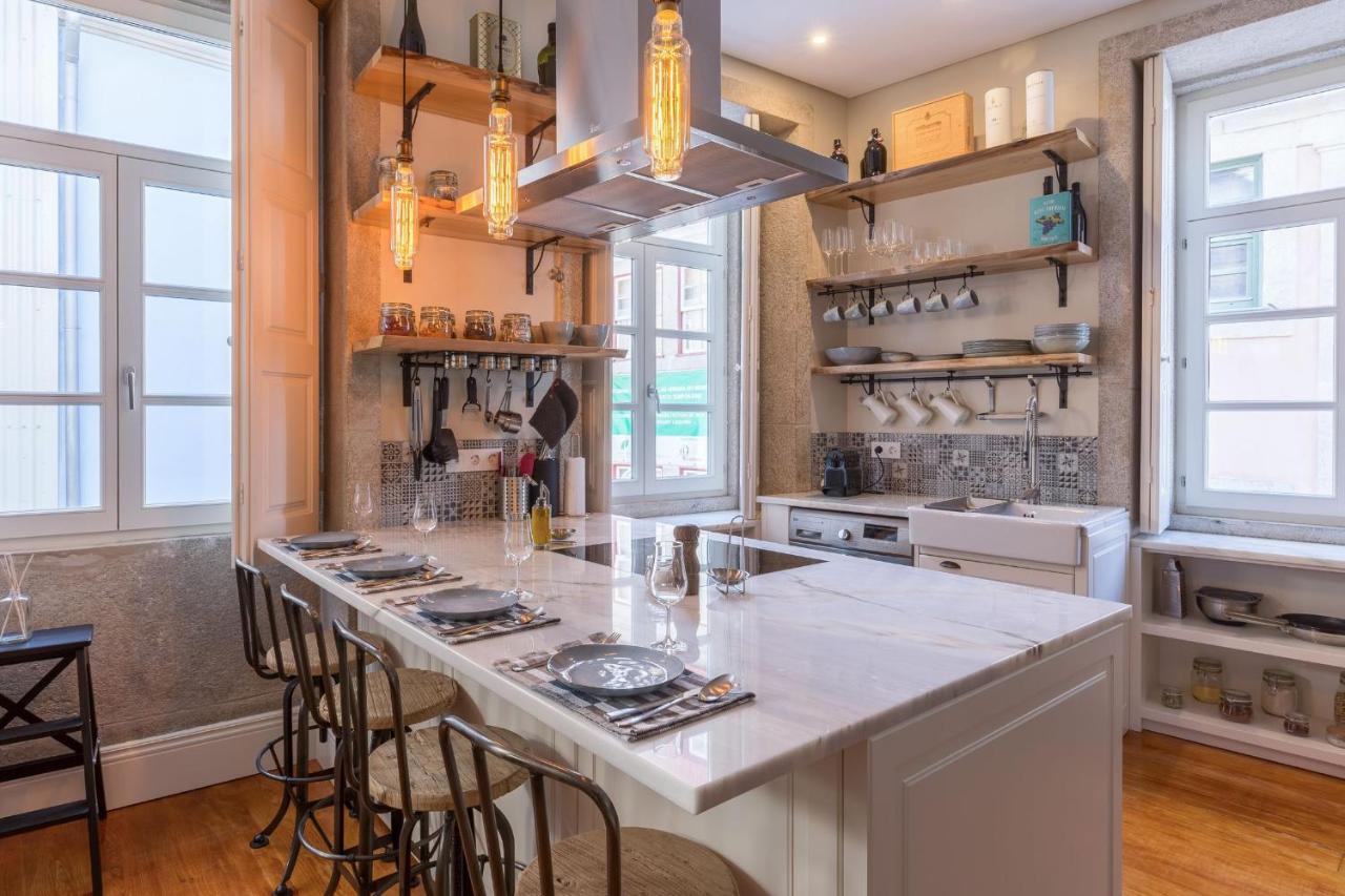 Elegant 2Br Duplex In City Center By Lovelystay Porto Eksteriør billede
