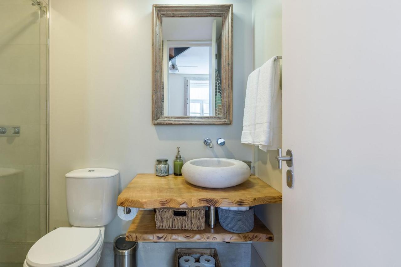 Elegant 2Br Duplex In City Center By Lovelystay Porto Eksteriør billede