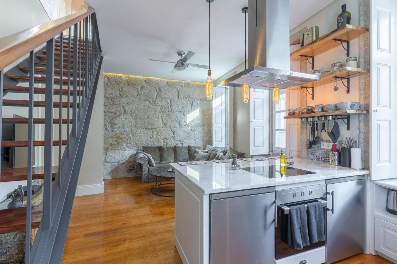 Elegant 2Br Duplex In City Center By Lovelystay Porto Eksteriør billede