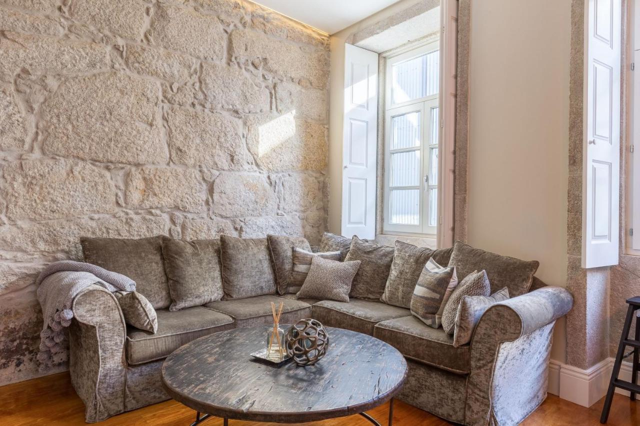 Elegant 2Br Duplex In City Center By Lovelystay Porto Eksteriør billede