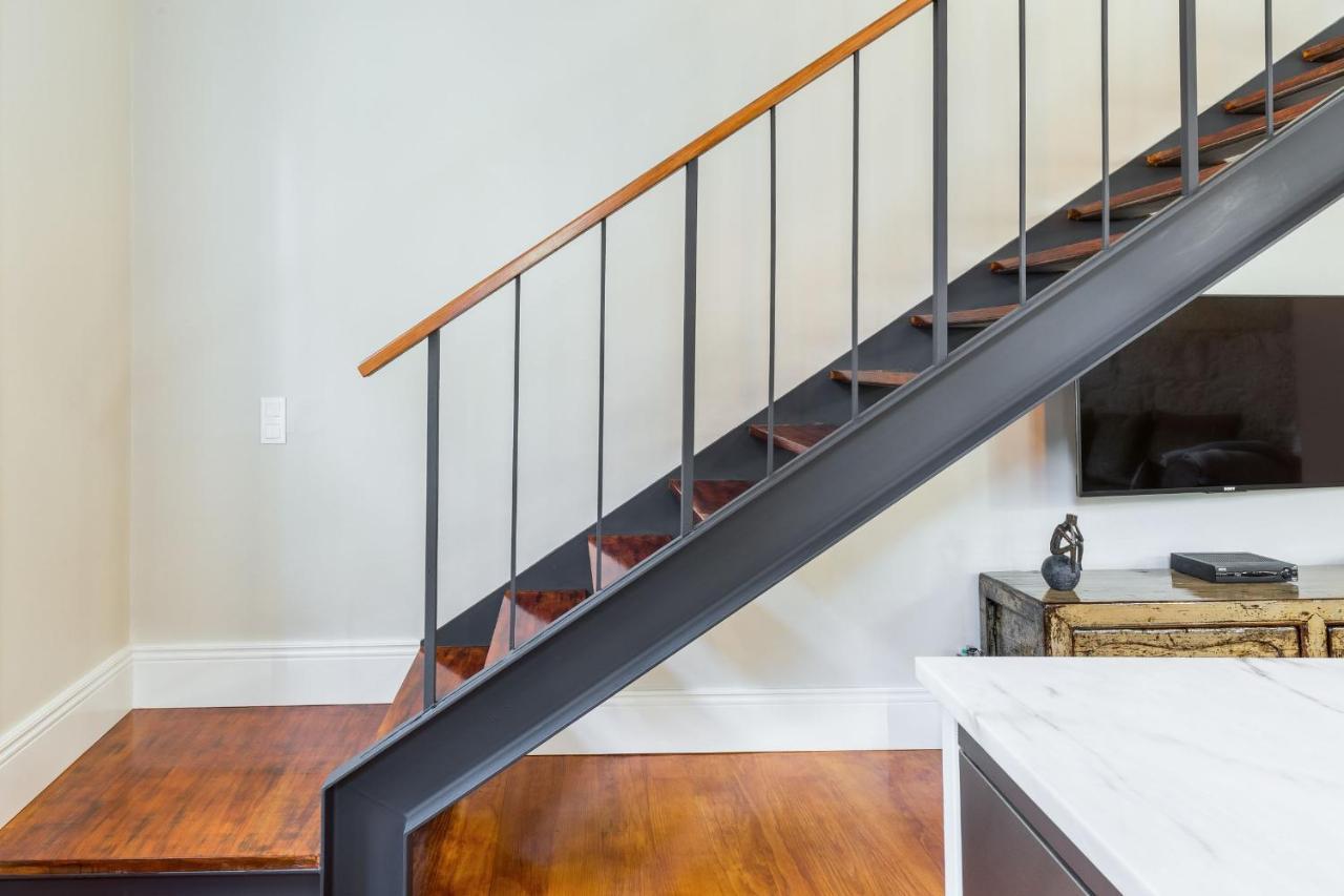 Elegant 2Br Duplex In City Center By Lovelystay Porto Eksteriør billede
