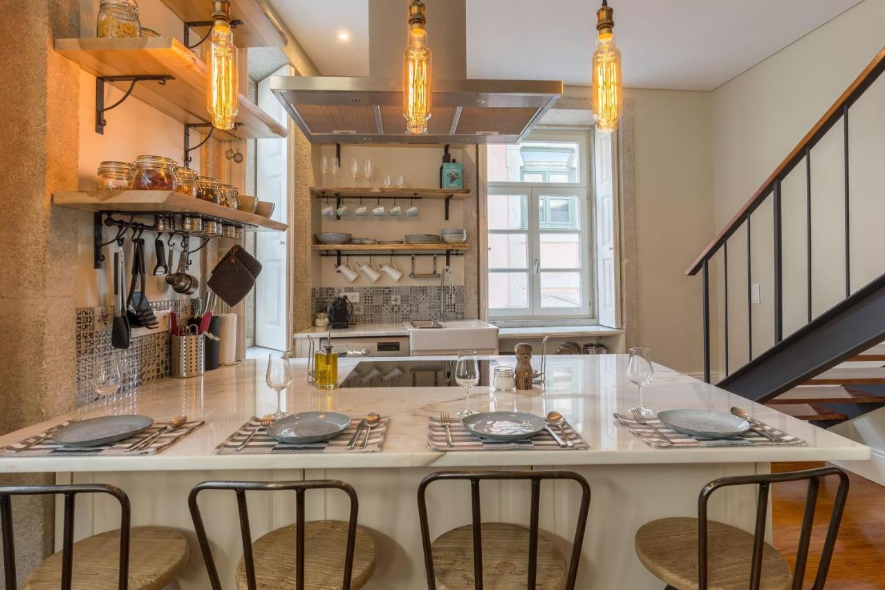Elegant 2Br Duplex In City Center By Lovelystay Porto Eksteriør billede